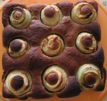 Photo du gâteau au miel, aux amandes et aux pommes