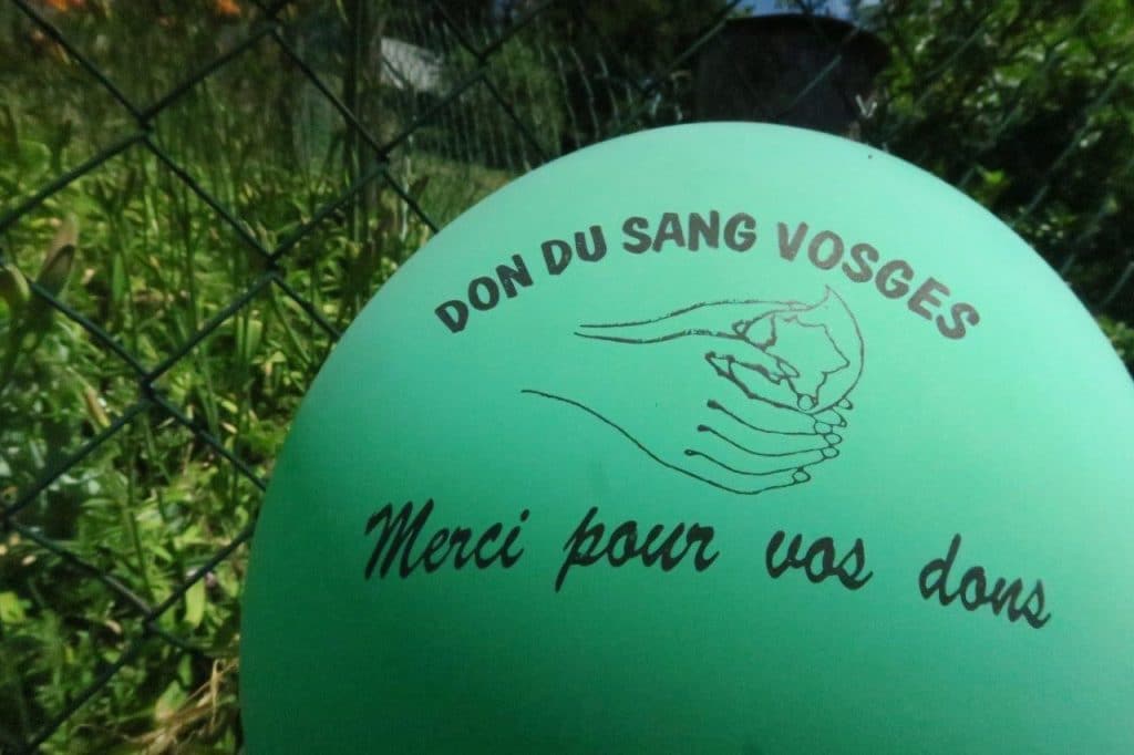 Ballon faisant la promotion du don du sang